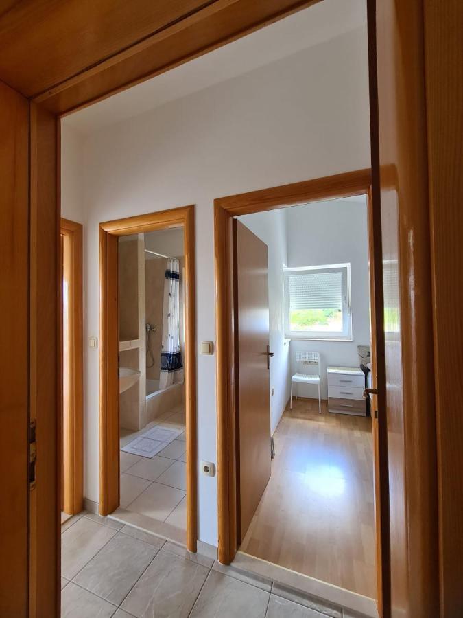 Oasis Of Peace Apartment オミシュ エクステリア 写真