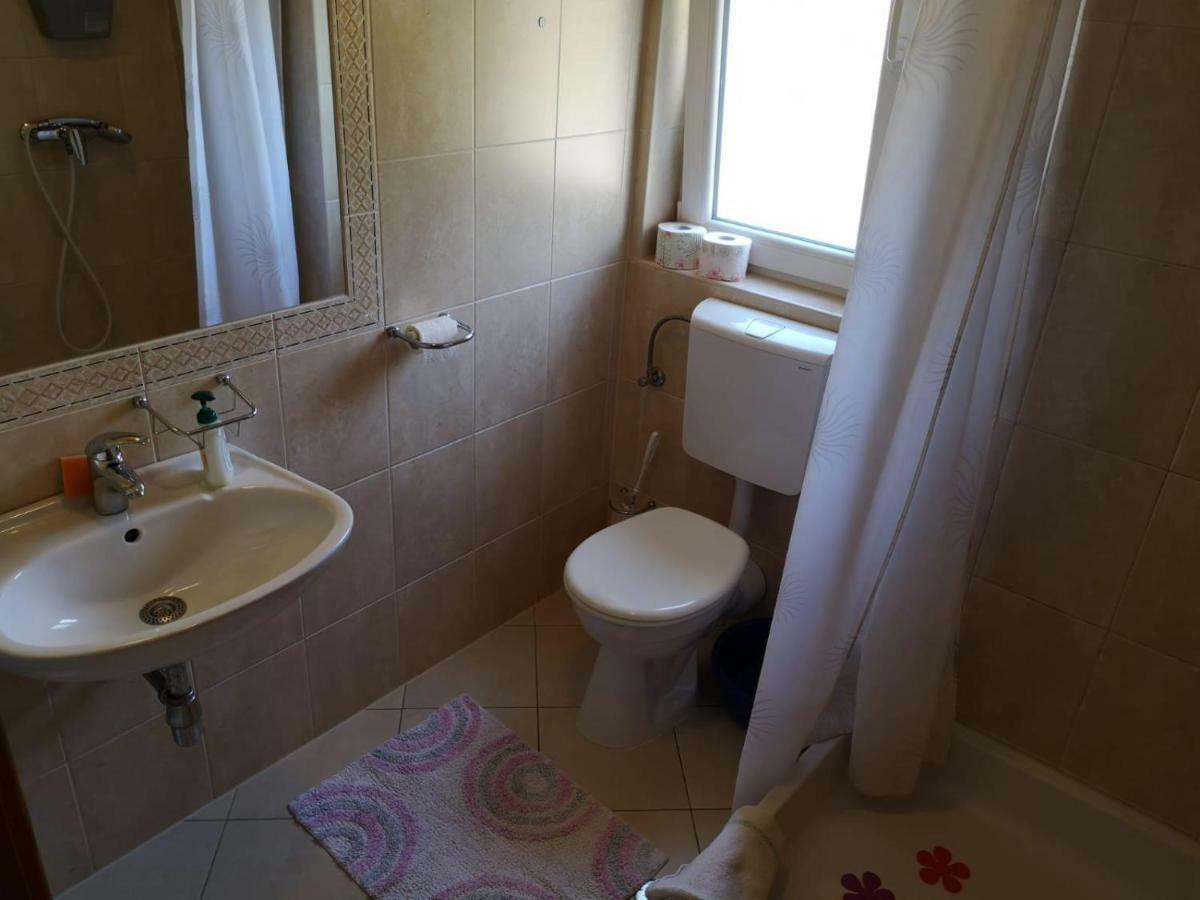 Oasis Of Peace Apartment オミシュ エクステリア 写真